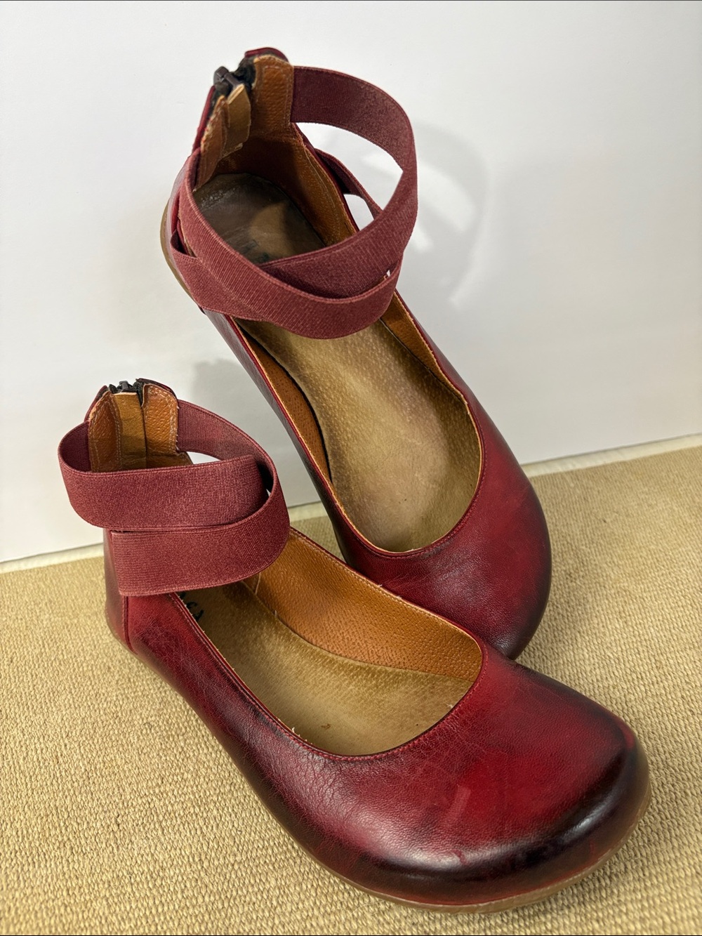 Jafa Women's Red Leather Ankle-Strap Flats 7.5 Euro 38